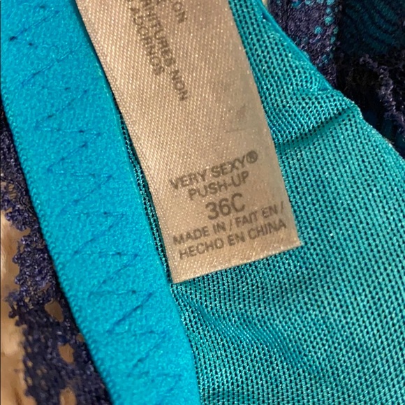 Victoria’s Secret Very Sexy Push Up 36C - Picture 5 of 6